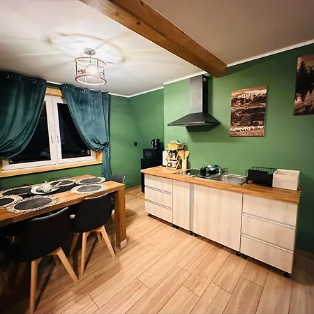 Leluja Apartament *
